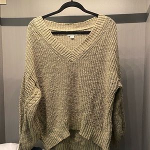 American eagle v neck sweater